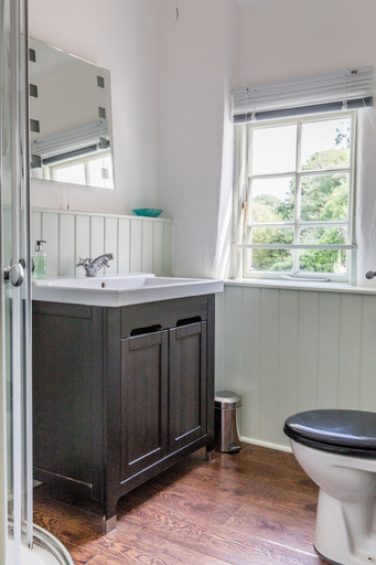 Bathroom 3, Route 2 Topsham, Devon