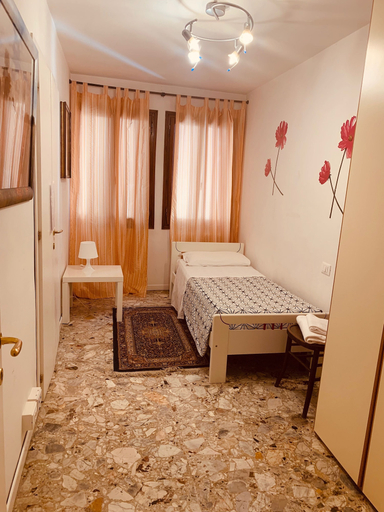 Room 5, Grimaldi Apartments - Ca d'Oro, Venezia