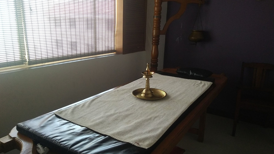Bedroom 3, Abad Atrium, Ernakulam