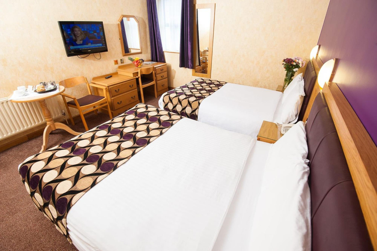 Bedroom 3, Allingham Arms Hotel
