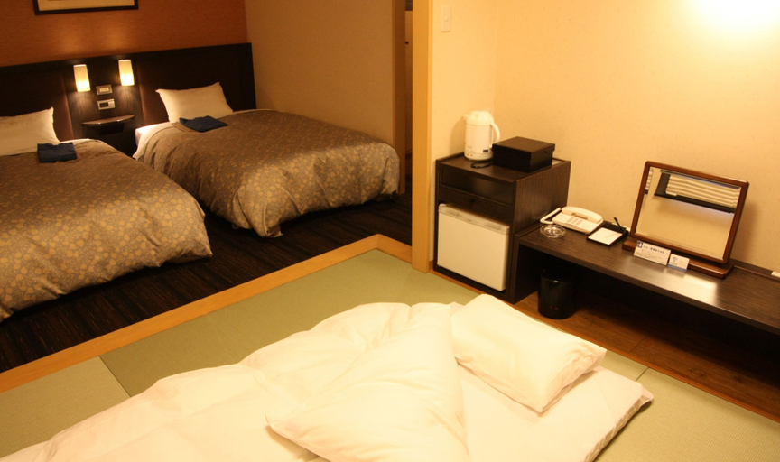 Bedroom 3, Toyama Manten Hotel, Toyama
