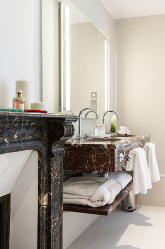 Bathroom 5, Hotel Alfred Sommier, Paris