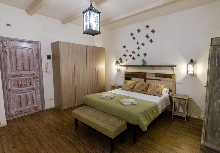 Bedroom 4, Domatia, Barletta-Andria-Trani