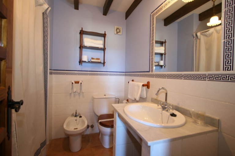 Bathroom 4, Posada La Colodra, Cantabria