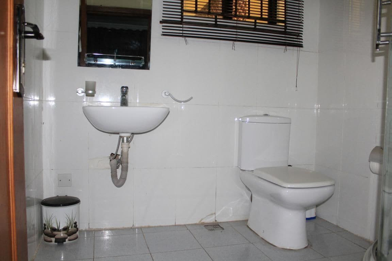 Bathroom 3, Tyndale Residence Ltd, Mainland