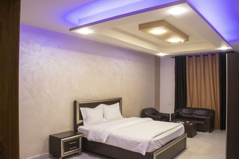 Bedroom 4, Sara Crown Hotel, Wastiyyeh