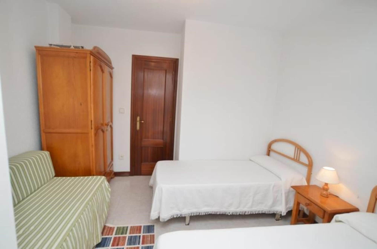 Bedroom 2, Apartment in Isla - 103635 by MO Rentals, Cantabria