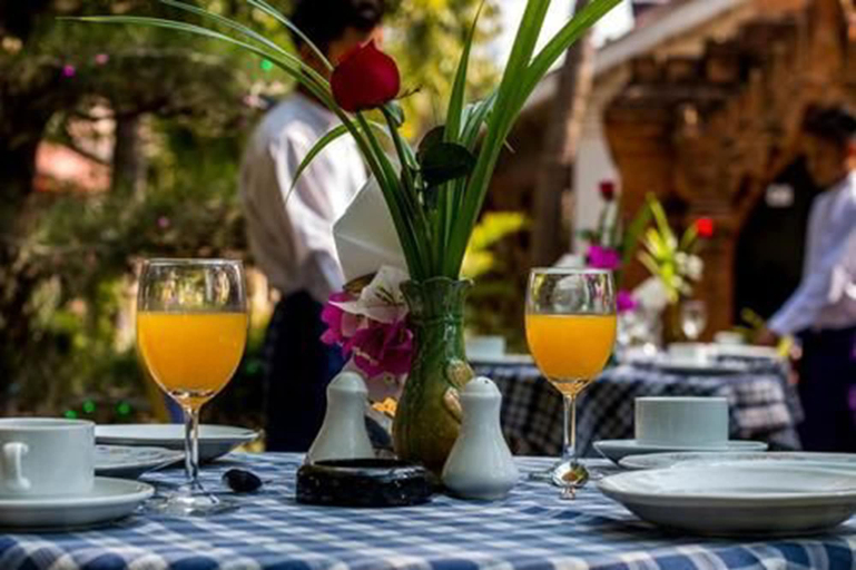 Food & Drinks, Lawkanat Hotel, Myingyan