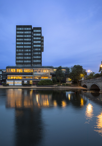 Exterior & Views 2, Mercure Bedford Centre Hotel, Bedfordshire