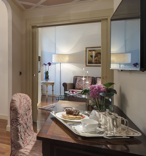 Dining Room 6