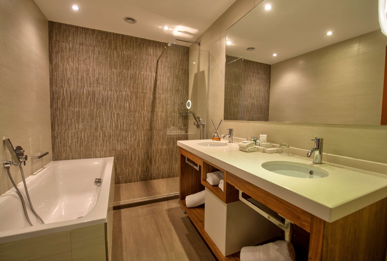 Bathroom 4, Radisson Blu Resort, Malta St. Julian's, St Julian's