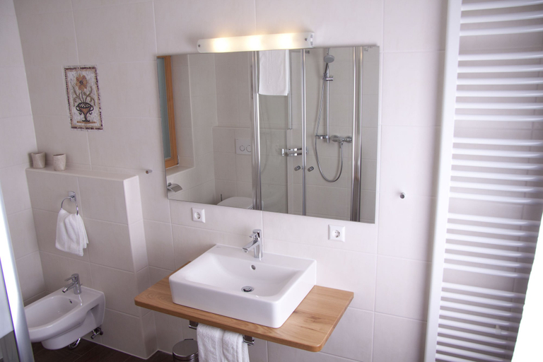 Bathroom, Beim Schutzbichler, Traunstein