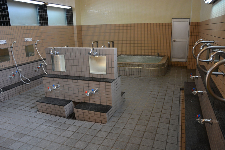 Bathroom 4, Katsuzakikan, Tsubata