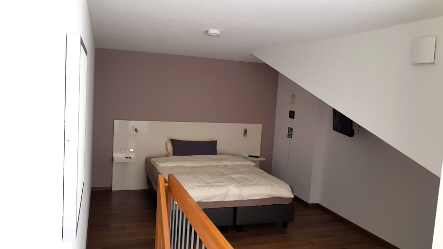 Bedroom 2, Neckarzeit, Heilbronn