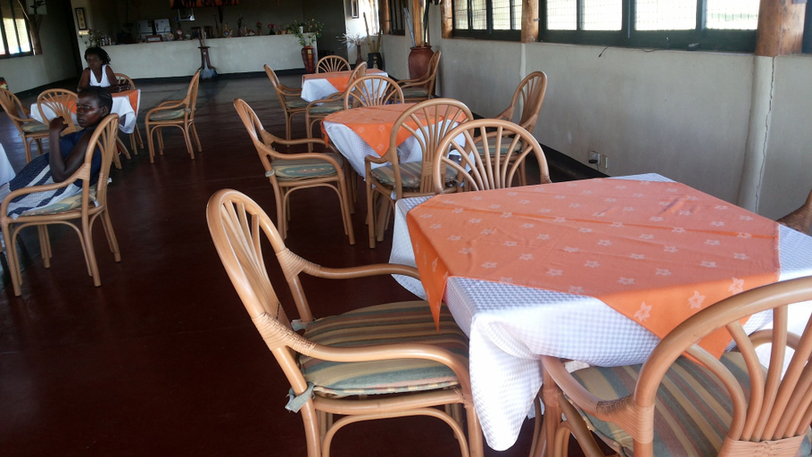 Food & Drinks 4, Parkside Safari Lodge, Nwoya