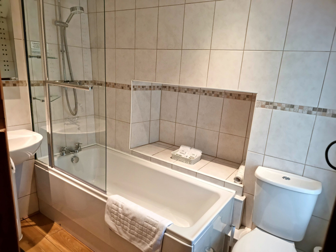 Bathroom 4, Collaven Manor Hotel, Devon