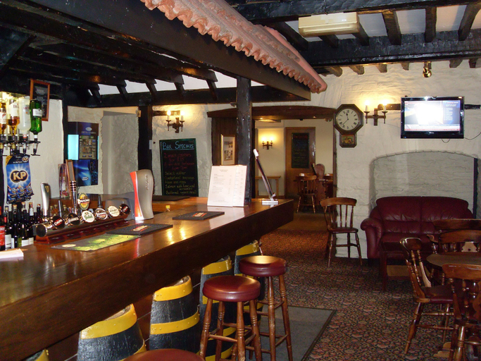 Food & Drinks 5, Macdonald Plas Talgarth Holiday Resort, Gwynedd