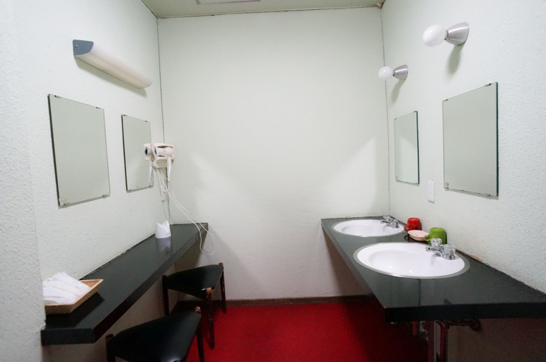 Bathroom 4, Hakuba Märchen House, Hakuba
