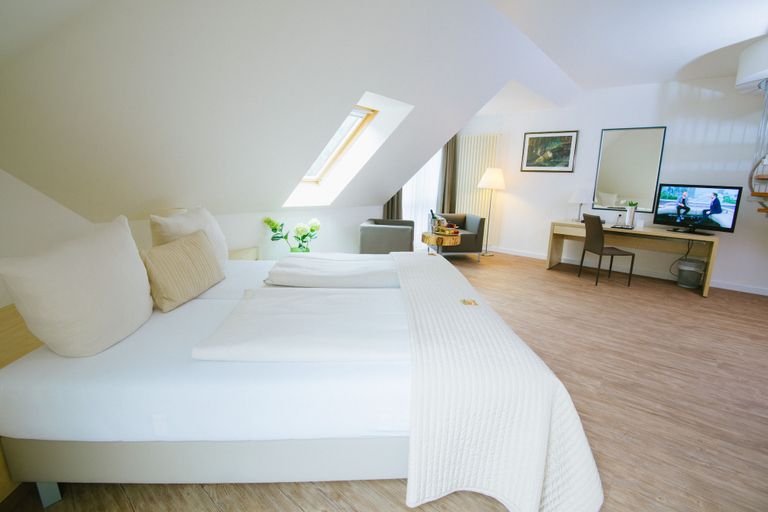 Bedroom 3, Sporthotel Fuchsbachtal, Region Hannover
