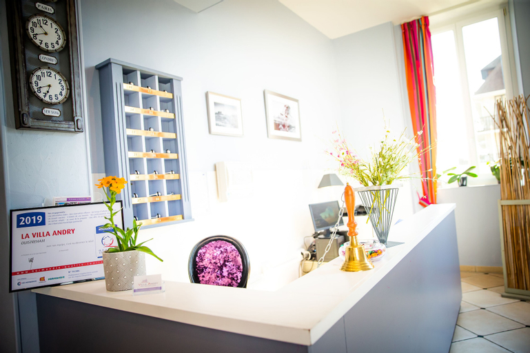 Public Area 2, La Villa Andry, Calvados