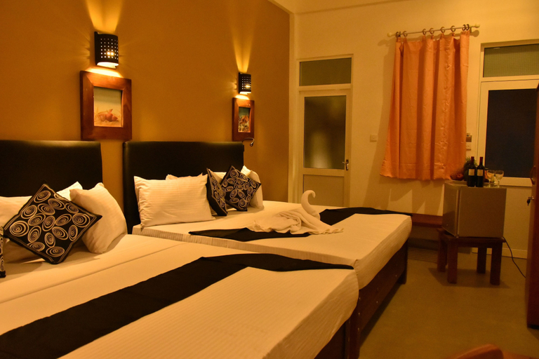 Bedroom 3, Nil Diya Beach Resort, Matara Four Gravets
