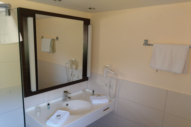 Bedroom 5, BSW - Hotel Lindenbach, Rhein-Lahn-Kreis