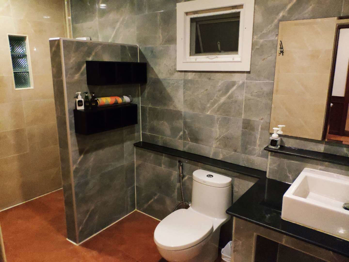 Bathroom 4, Momoka Luxury Villa, San Sai