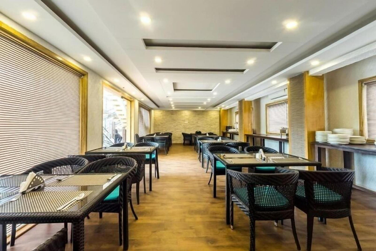 Food & Drinks 5, The Ocean Park Resort, North Goa
