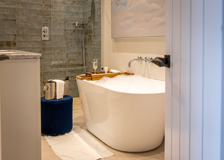 Bathroom 5, Great Fosters - A Small Luxury Hotel, Surrey