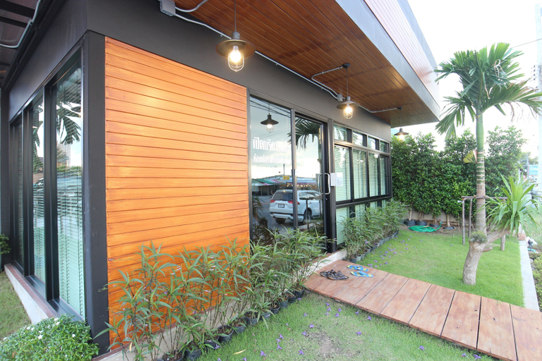 Exterior & Views 2, One Beat Vintage & Bistro, Muang Chon Buri