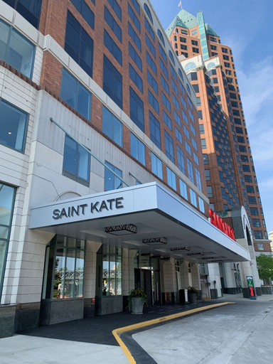 Exterior & Views, Saint Kate - The Arts Hotel, Milwaukee