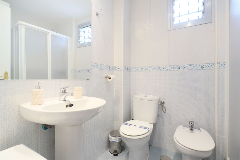 Bathroom, El Balcón de la Mezquita, Córdoba