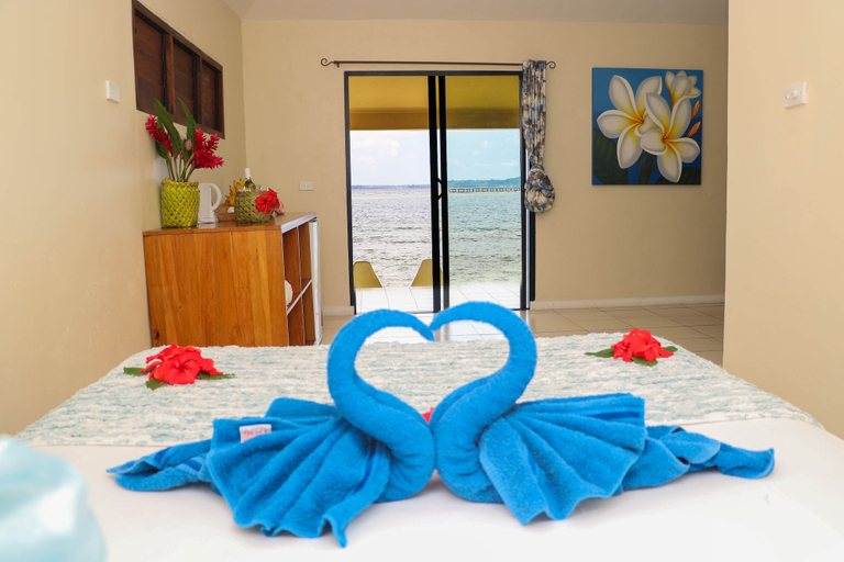 Bedroom 2, Blue Bay Resort, Malorua