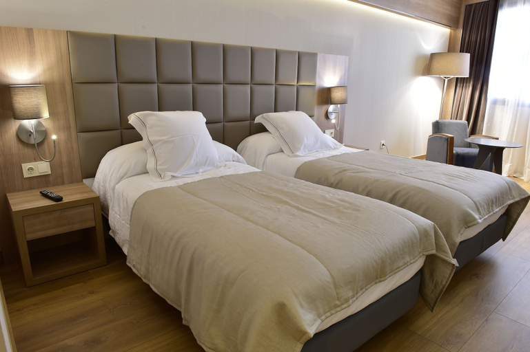 Bedroom 3, Lamaraz Arts Hotel, Kouba