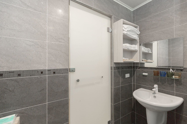 Bathroom 3, AlleyInn, Penghu