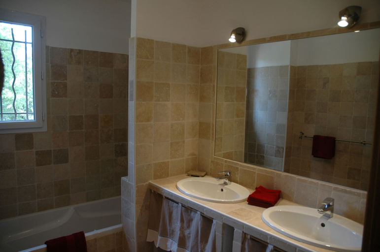 Bathroom 5, La Maison de Campagne, Var