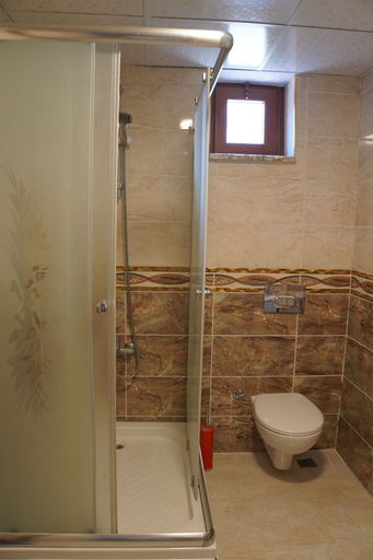 Bathroom 5, Uzungol Ozbek Apart, Çaykara