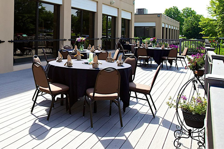 Food & Drinks 5, Radisson Hotel Nashville Airport, Davidson