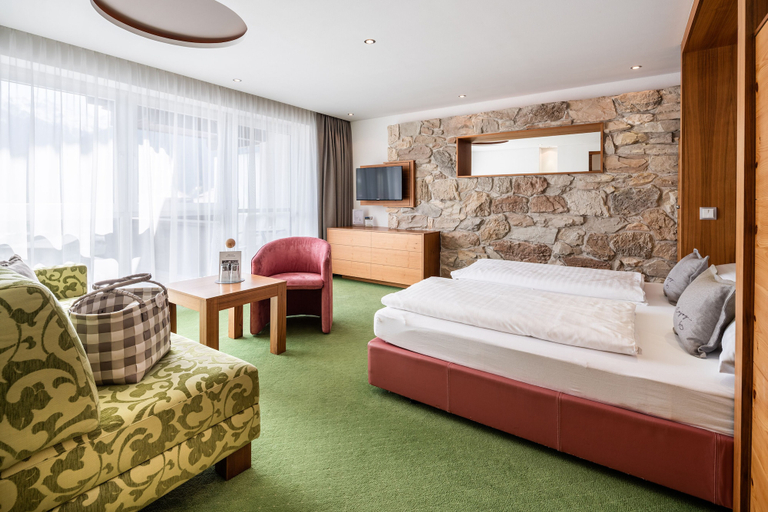 Bedroom 3, Hotel Gassner, Zell am See