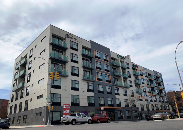 Exterior & Views 2, MainStay Suites Bronx - Belmont, New York