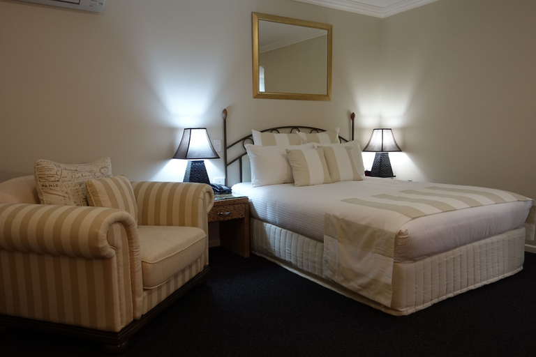 Bedroom 3, Mantra Mackay, Mackay - Pt A
