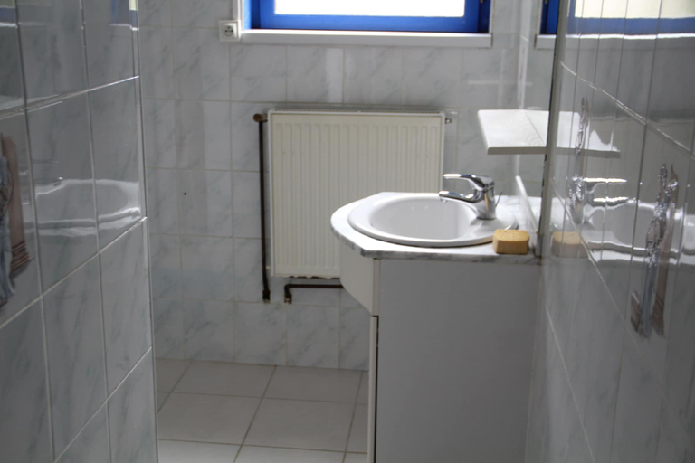Bathroom, Maison de campagne Attilly, Aisne