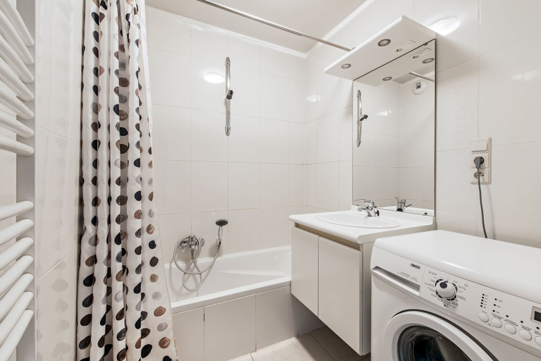 Bathroom, La Poudrière, West-Vlaanderen