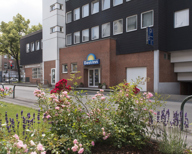 Exterior & Views 2, Days Inn by Wyndham Dortmund West, Dortmund