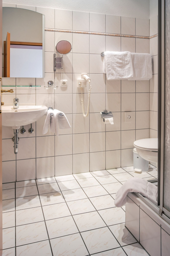 Bathroom 5, Ferien Hotel Südharz, Nordhausen