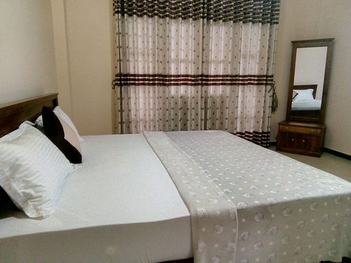 Bedroom 2, Mount View Bungalow, Ambagamuwa