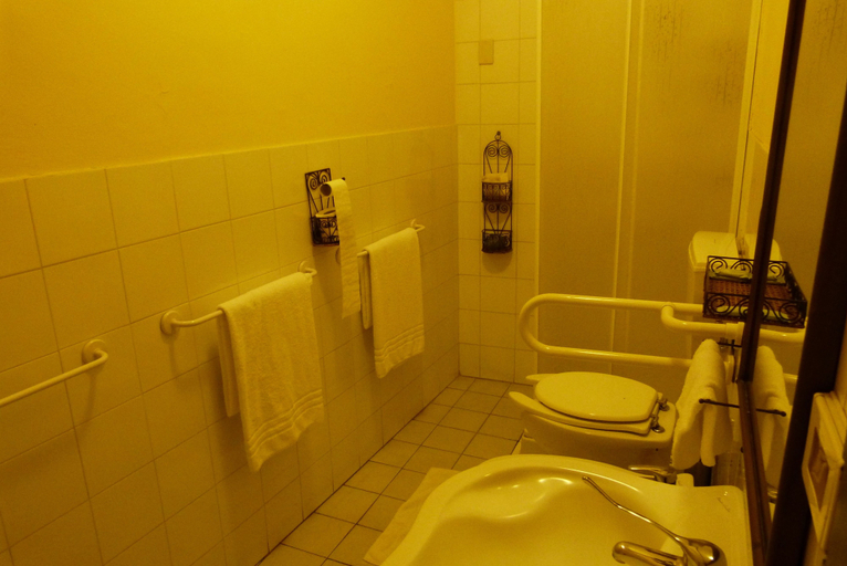 Bathroom 3, Hotel Etnea 316, Catania