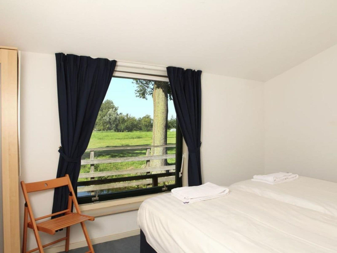 Bedroom 3, Rijnhoeve, Rijnwoude