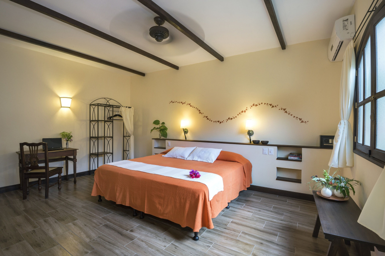 Bedroom 3, Hotel Patio del Malinche, Granada