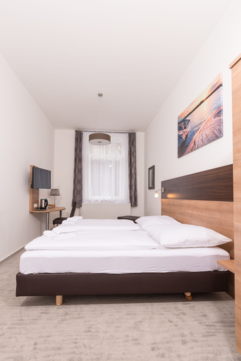 Bedroom 4, Boutique-Hotel Kronenstuben, Ludwigsburg